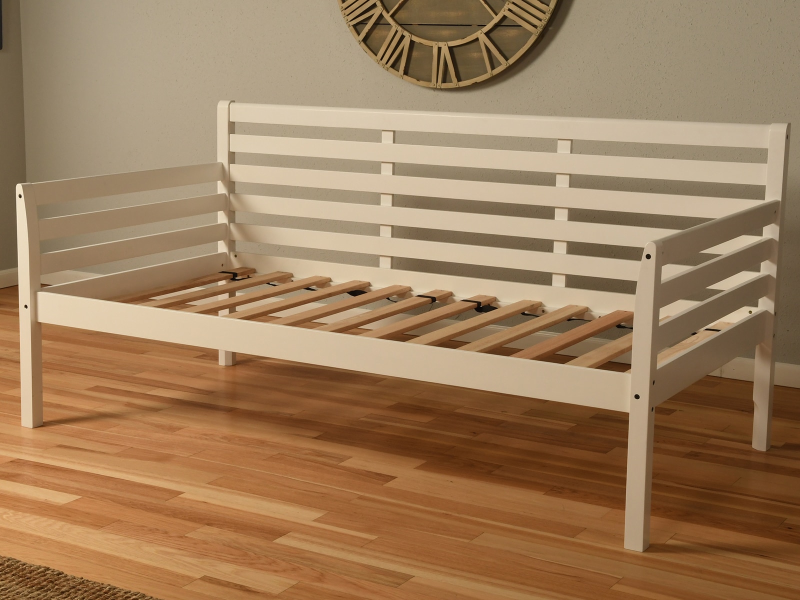 Daybeds With Frames