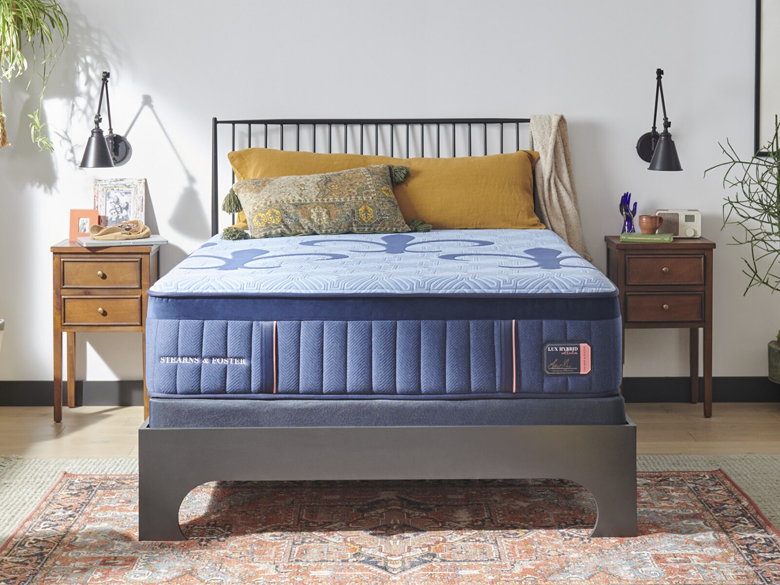 stearns & foster lux hybrid 14.5 plush mattress