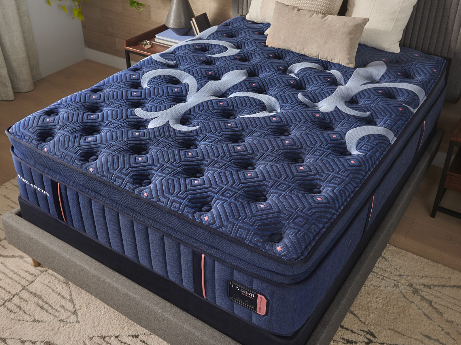 Euro Top Mattresses With Clean Design