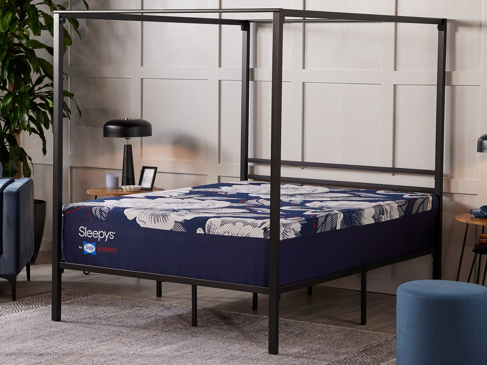 Spring Mattresses With Enhanced Edge Support