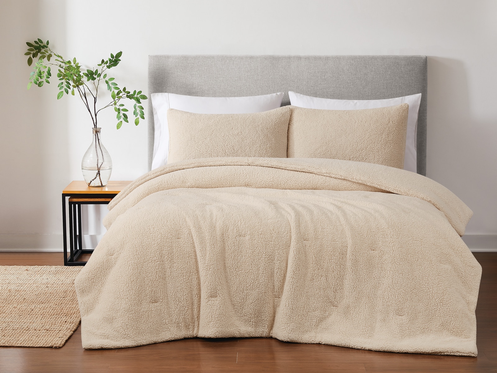 Cozy Ivory Bed Blankets