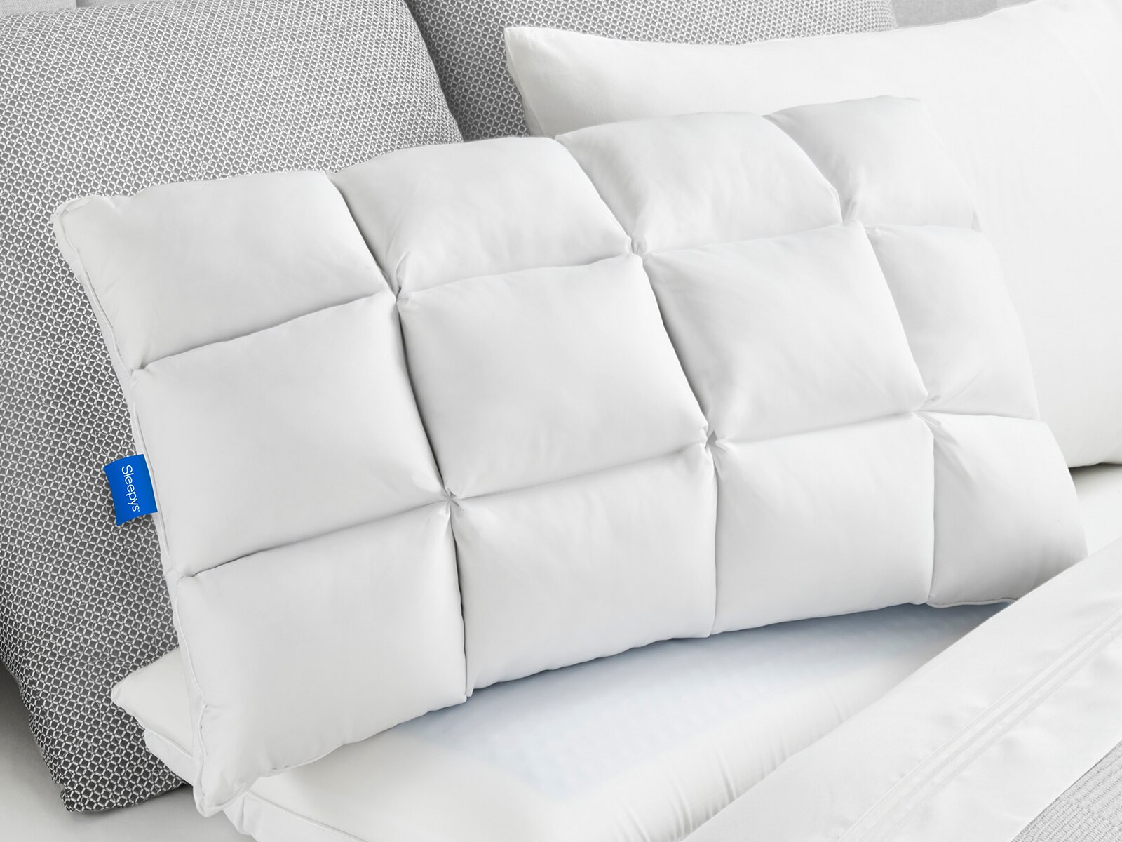 FRíO® Chill Hybrid Pillow