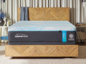 TEMPUR-LuxeBreeze® Medium Hybrid 13" Mattress